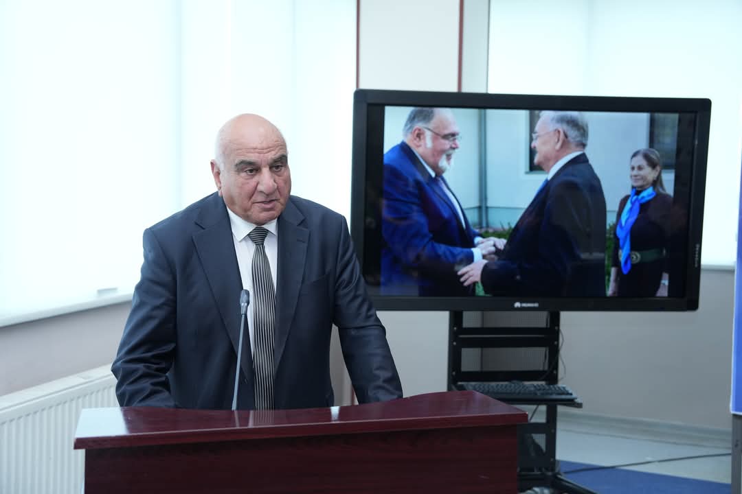 NDU-da dünyamiqyaslı yazıçı Şandor Lejakın kitablarının təqdimatı olub