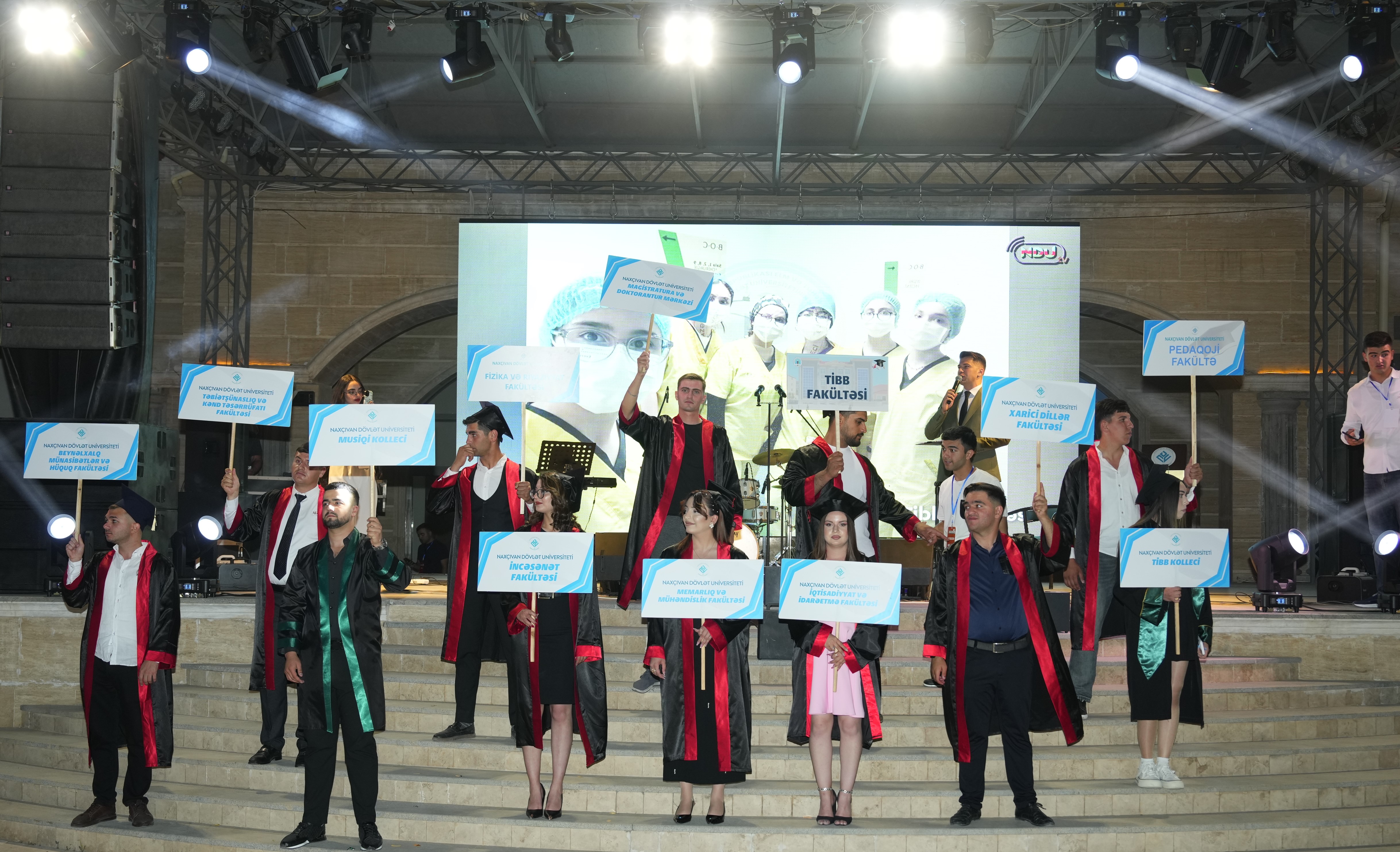 NDU-da “Məzun günü” keçirildi