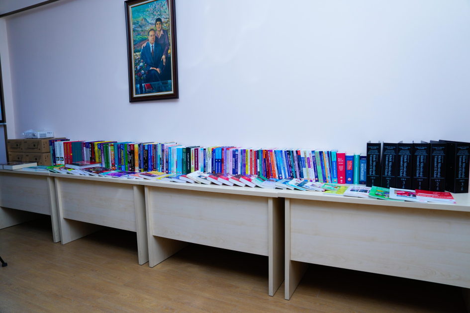 NDU-da SABAH qrupları üçün alınan yeni avadanlıqlar və dərsliklər təqdim olunub 