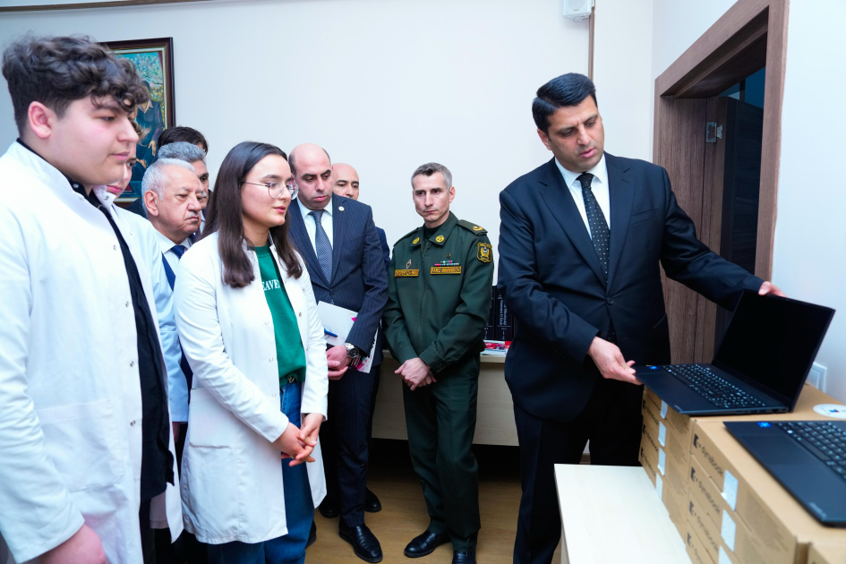 NDU-da SABAH qrupları üçün alınan yeni avadanlıqlar və dərsliklər təqdim olunub