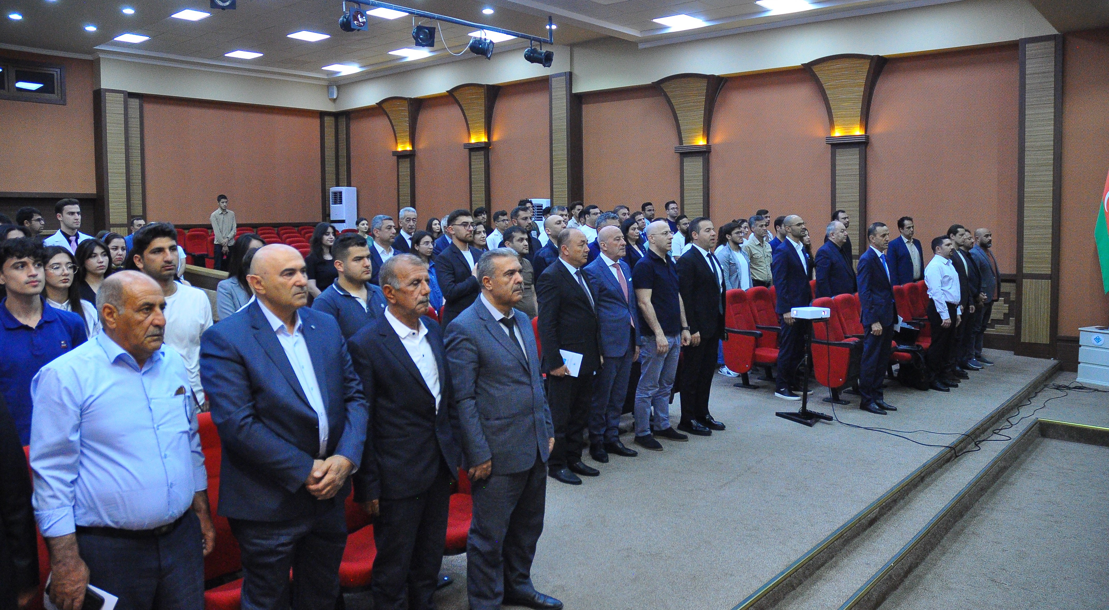 NDU-da “Stomatologiyada innovasiyalar” mövzusunda konfrans keçirilib