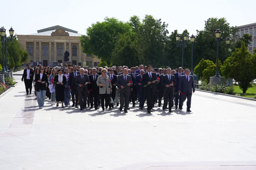 NDU-da “Ulu Öndərin xatirə həftəsi”nə start verilib