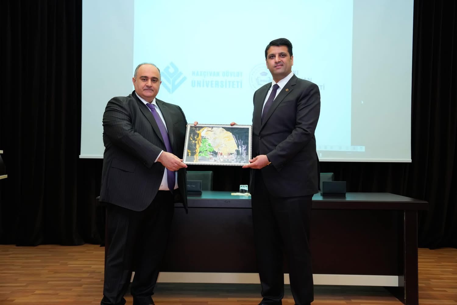 NDU ilə BSU arasında əməkdaşlıq müqaviləsi imzalanıb