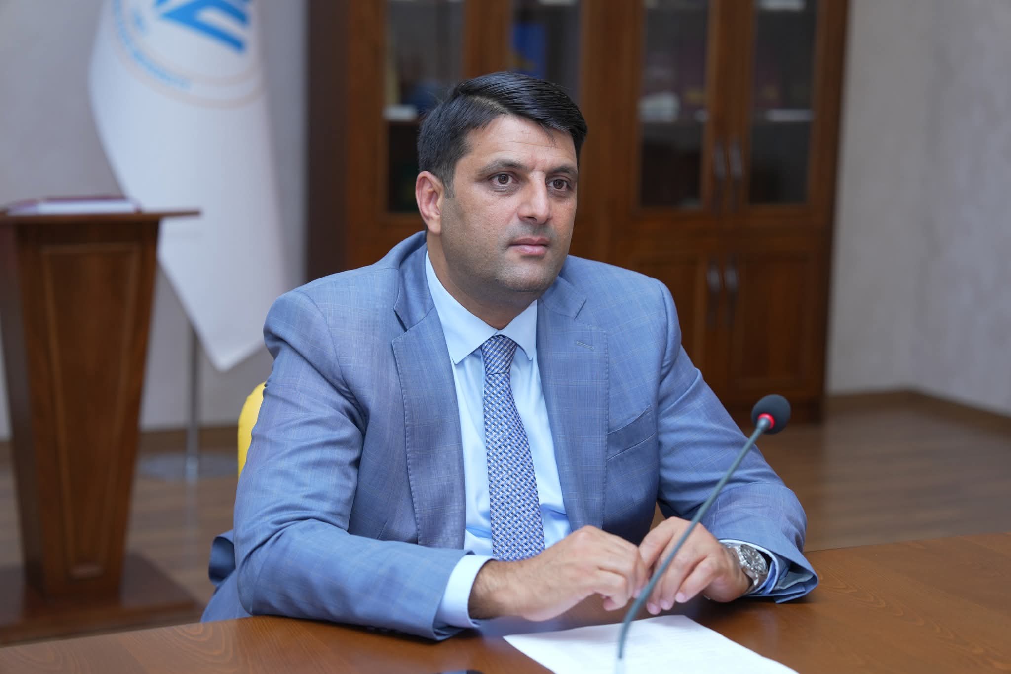 NDU-nun rektoru beynəlxalq təqaüd proqramının qalibləri ilə görüşüb