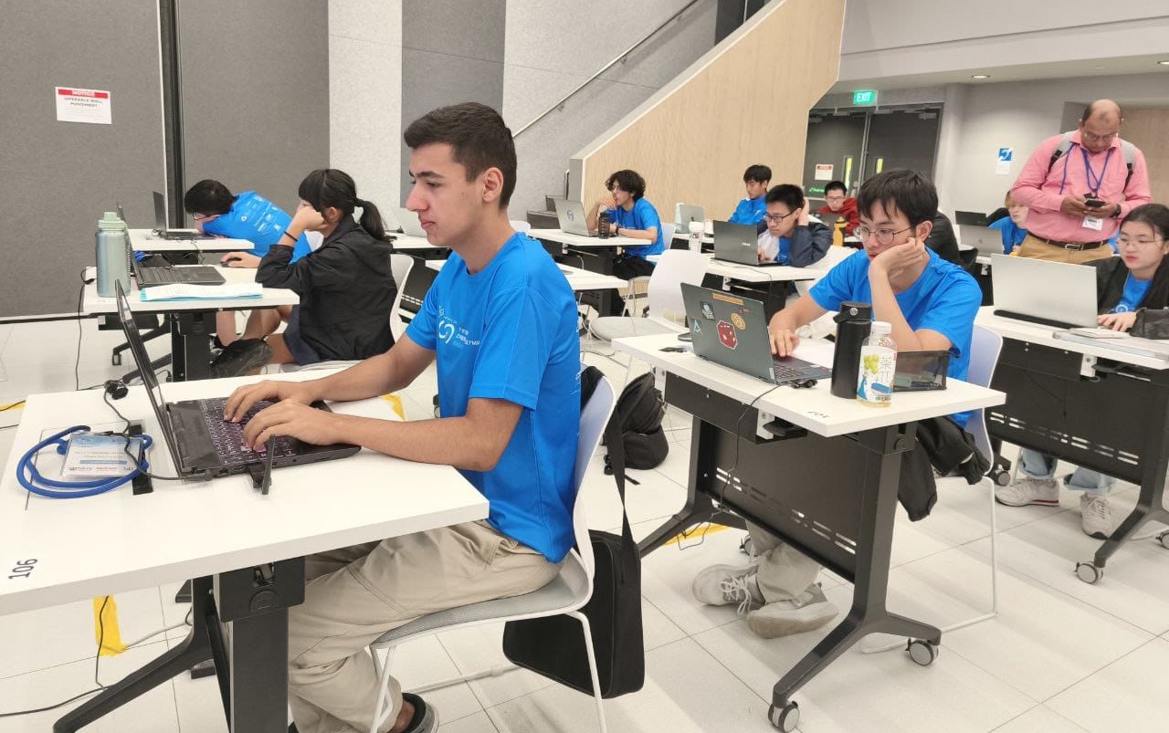 “Olimpiadalar real bacarıqlara fokuslanmaq imkanı verir” – Beynəlxalq olimpiadadan medalla qayıdanlar