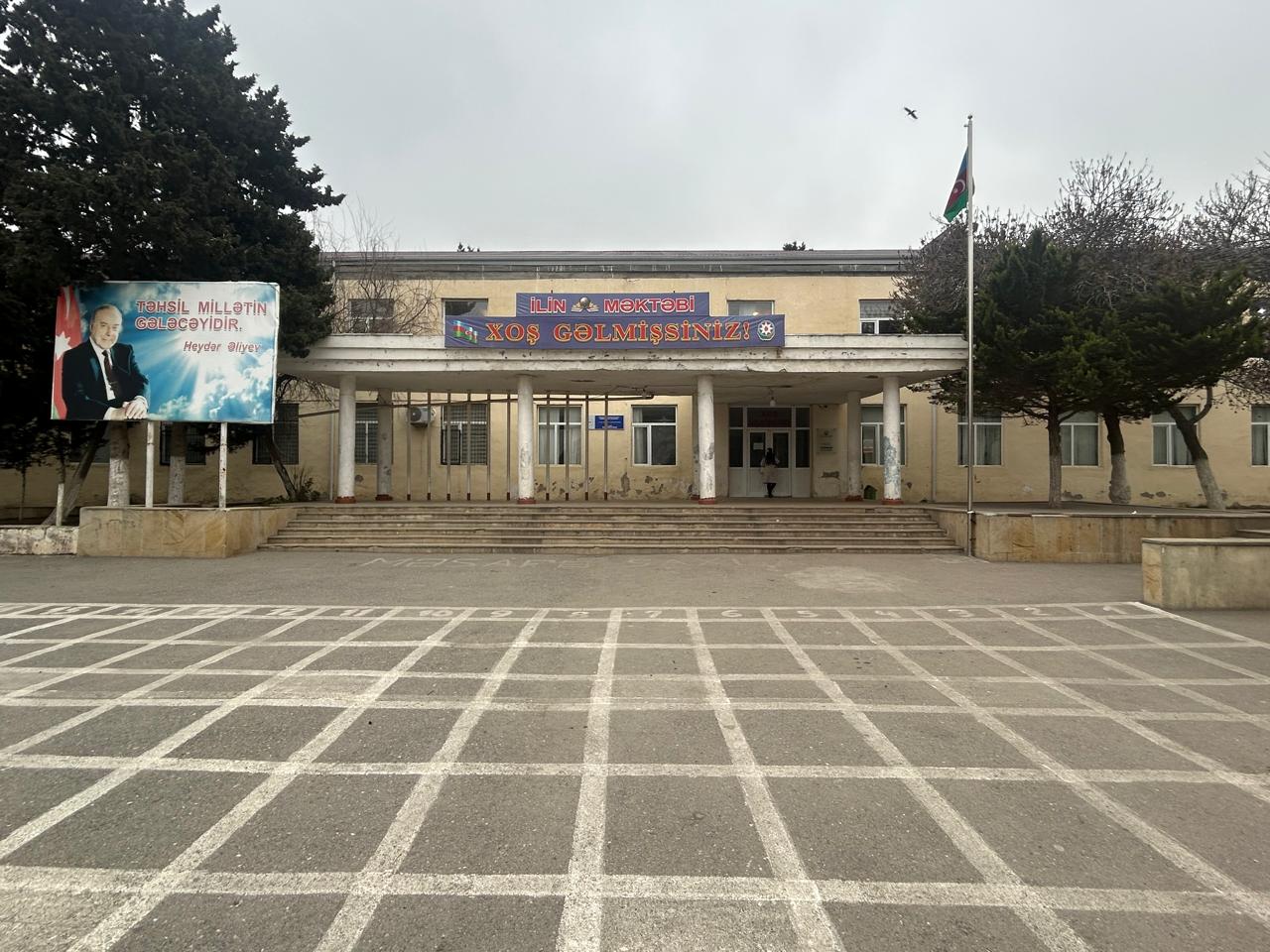 Ölkənin ən çox şagirdi olan məktəbindən REPORTAJ