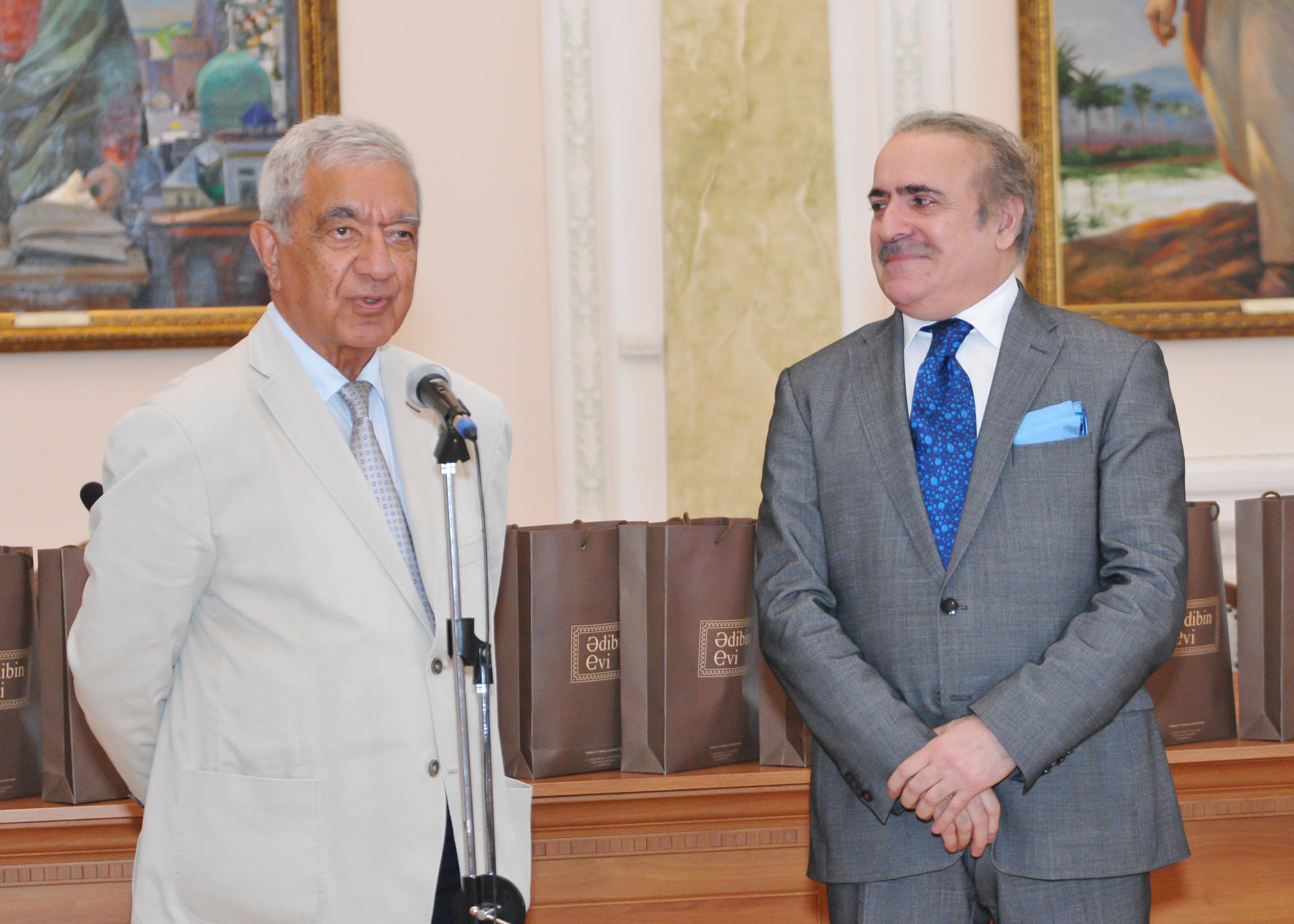 Ötən əsrin üç jurnalı transliterasiya olundu