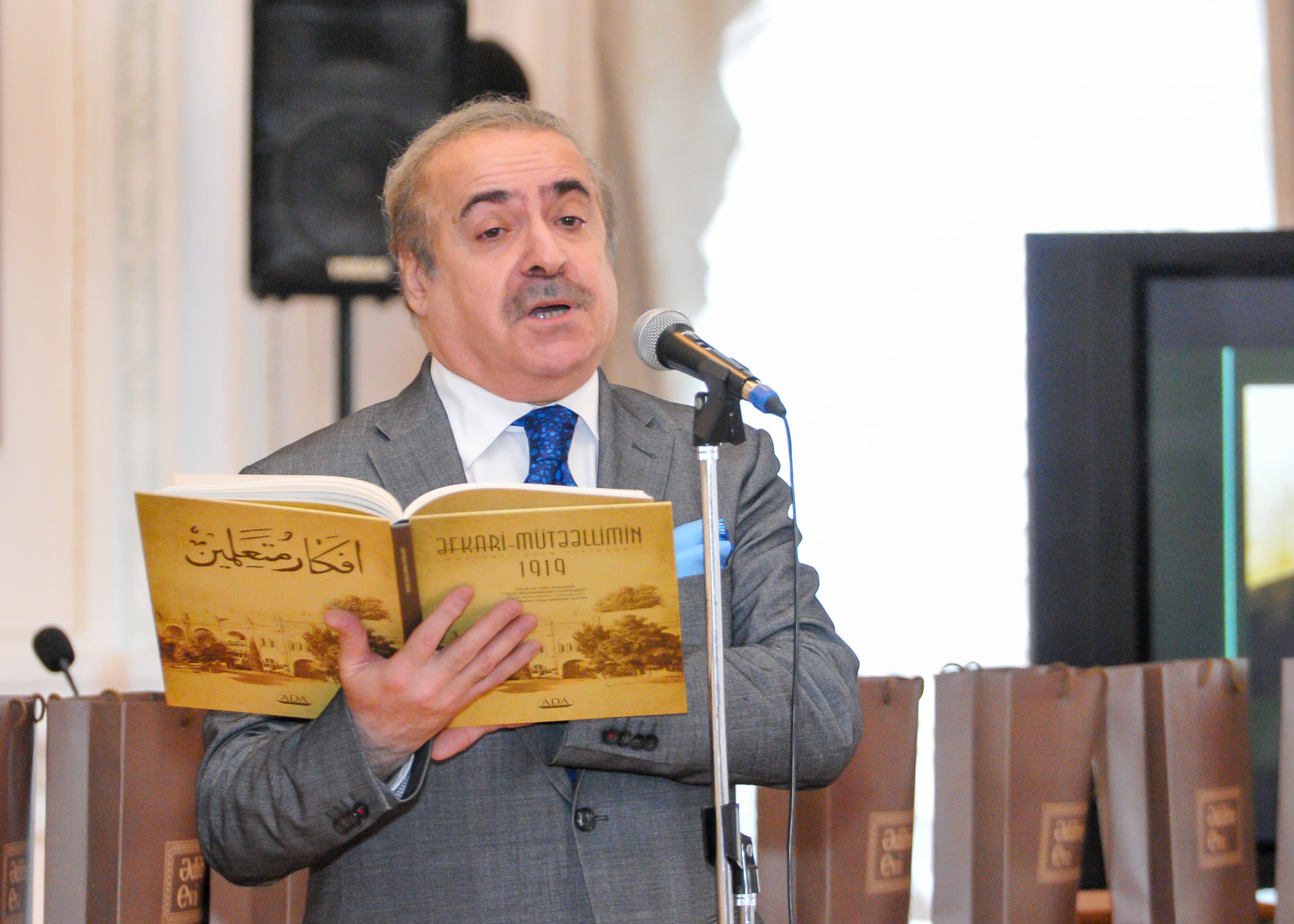 Ötən əsrin üç jurnalı transliterasiya olundu