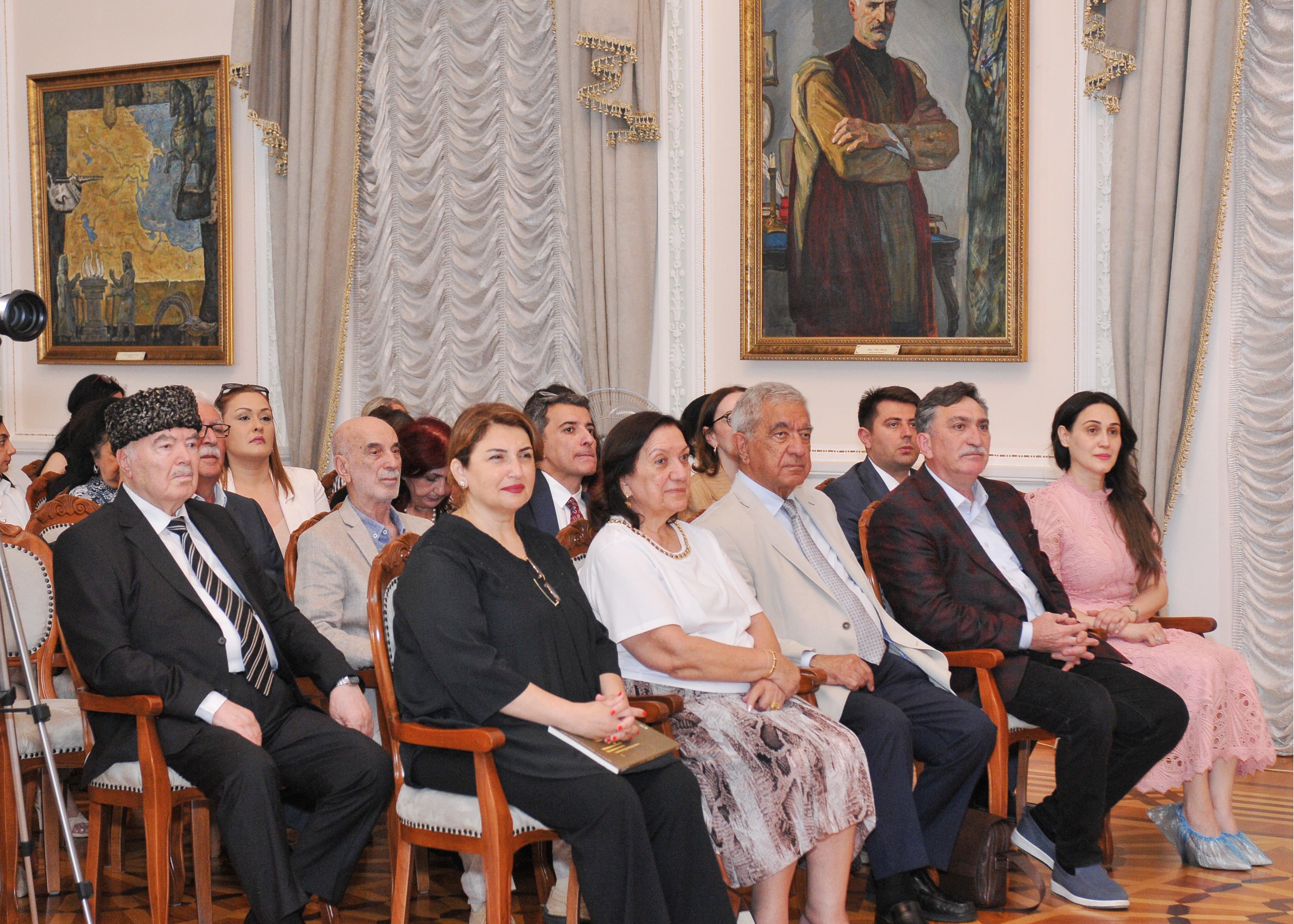 Ötən əsrin üç jurnalı transliterasiya olundu