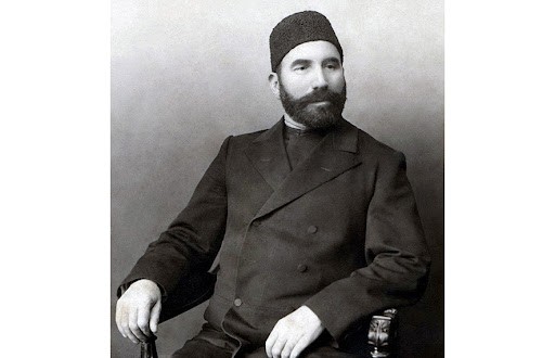 Oxumadı, amma oxutdu: Tağıyevin təhsilə olan sevgisi 