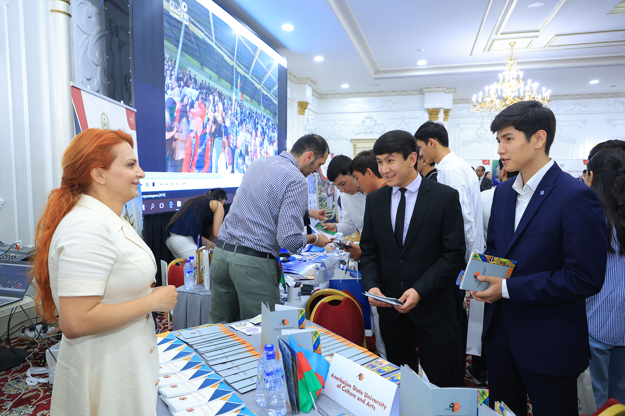 Özbəkistanda “Study in Azerbaijan” təhsil sərgisi keçirilib