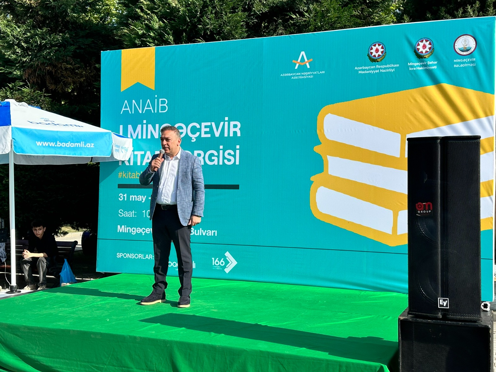 “Özümü nağılların içində hiss edirəm” – Kitab sərgisindən REPORTAJ