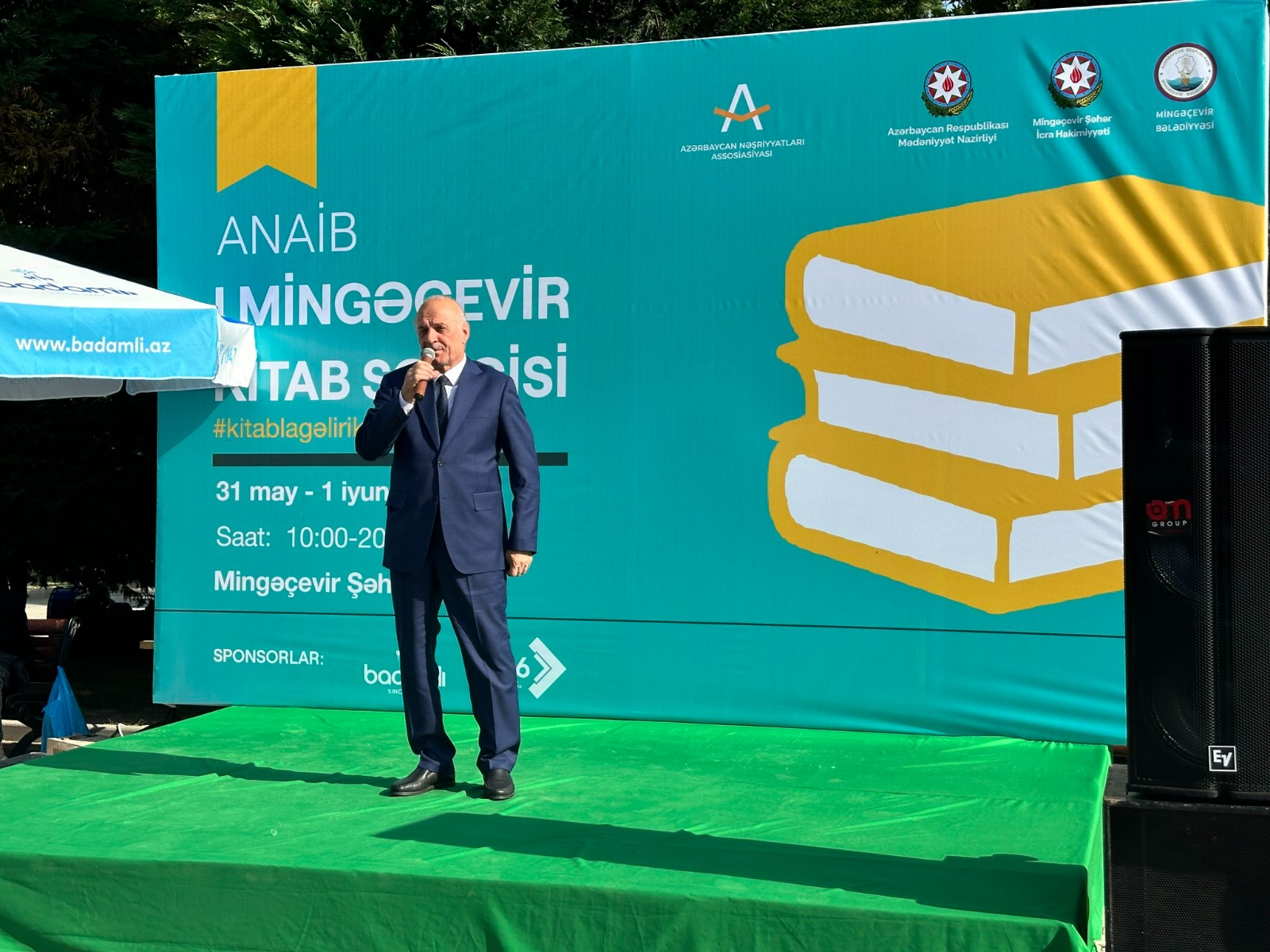 “Özümü nağılların içində hiss edirəm” – Kitab sərgisindən REPORTAJ