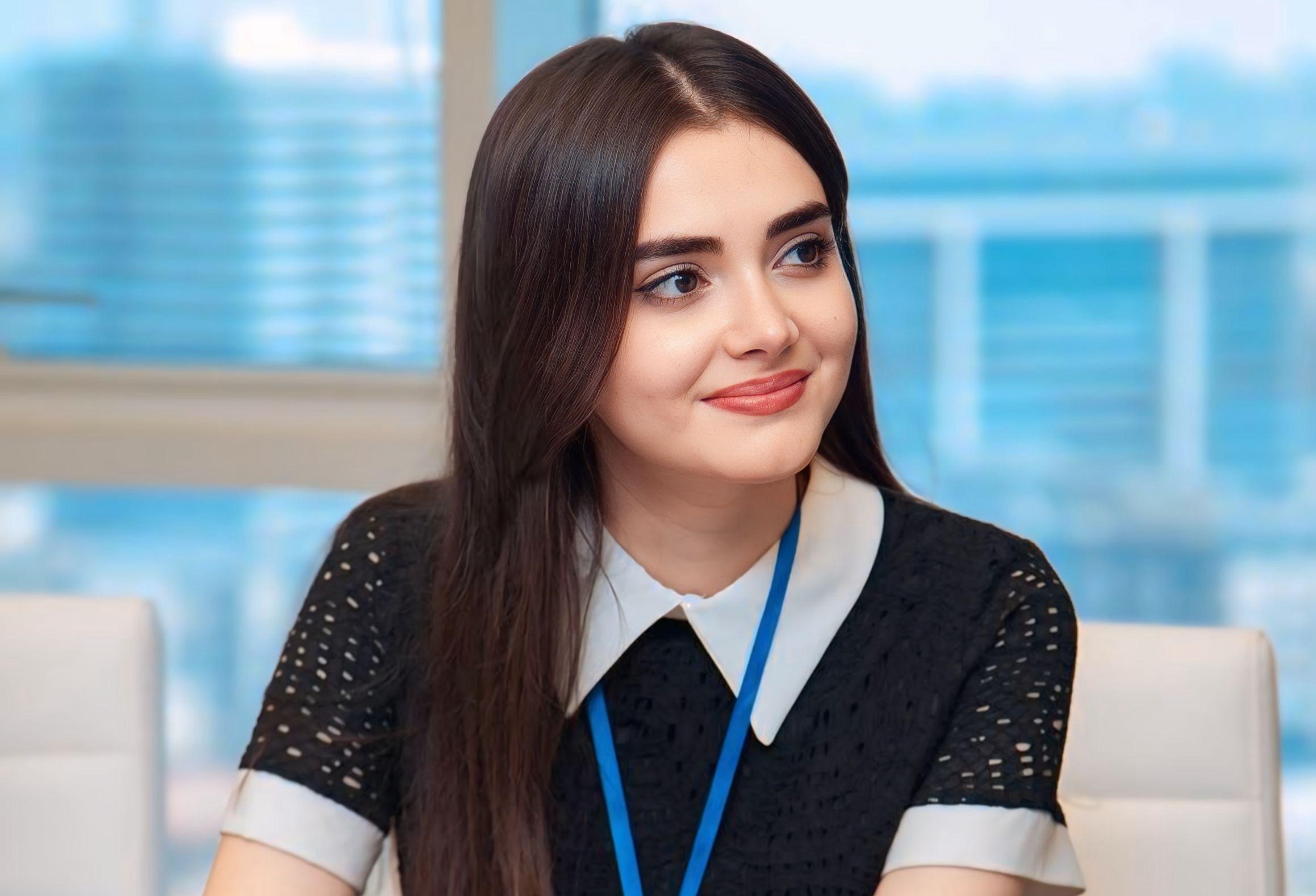 “Parla” məzunu: “Yeni fürsətlər məni gözləyirdi” 