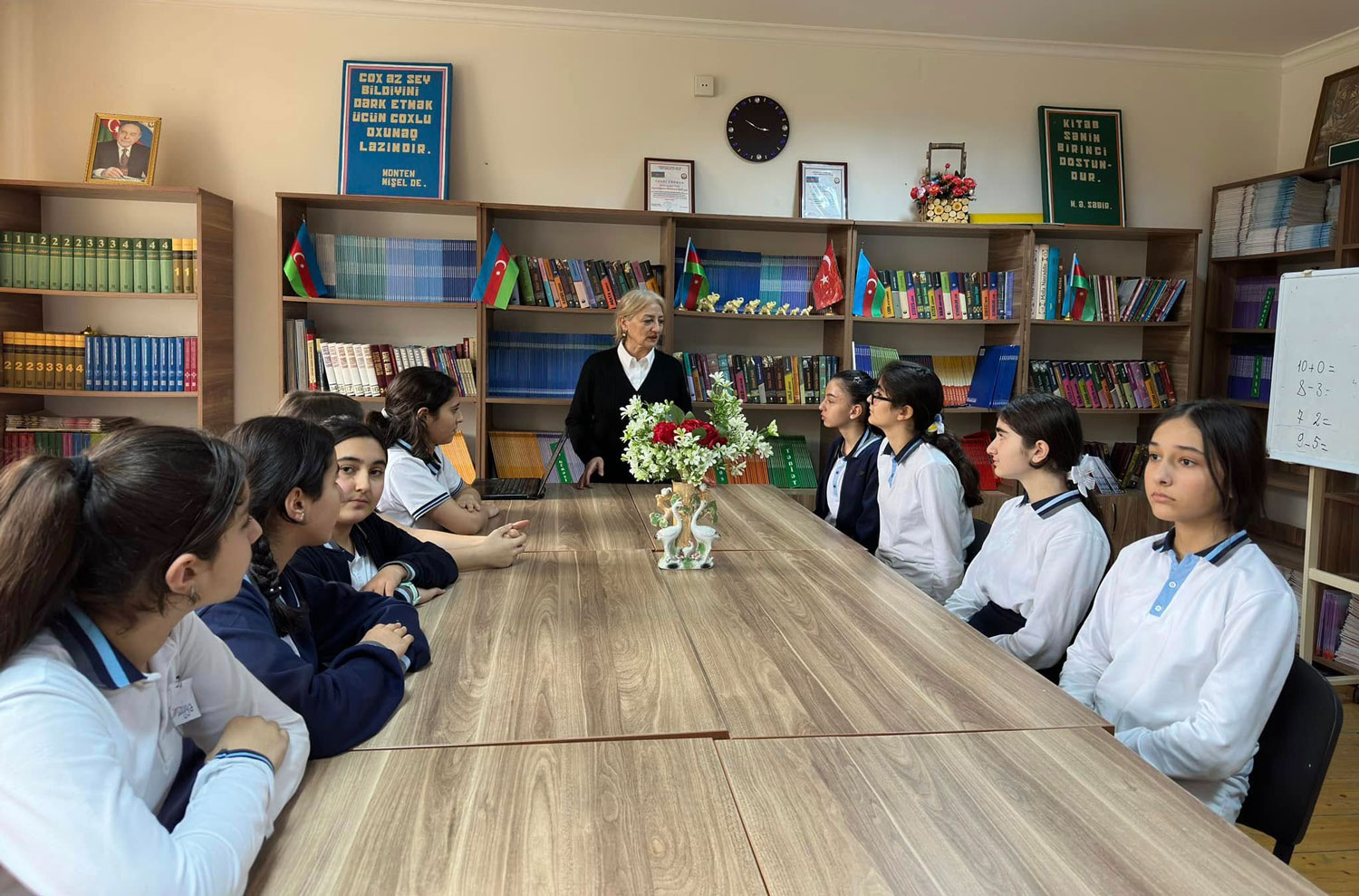 Paytaxt məktəblərində erkən nikah mövzusunda tədbirlər keçirilib 