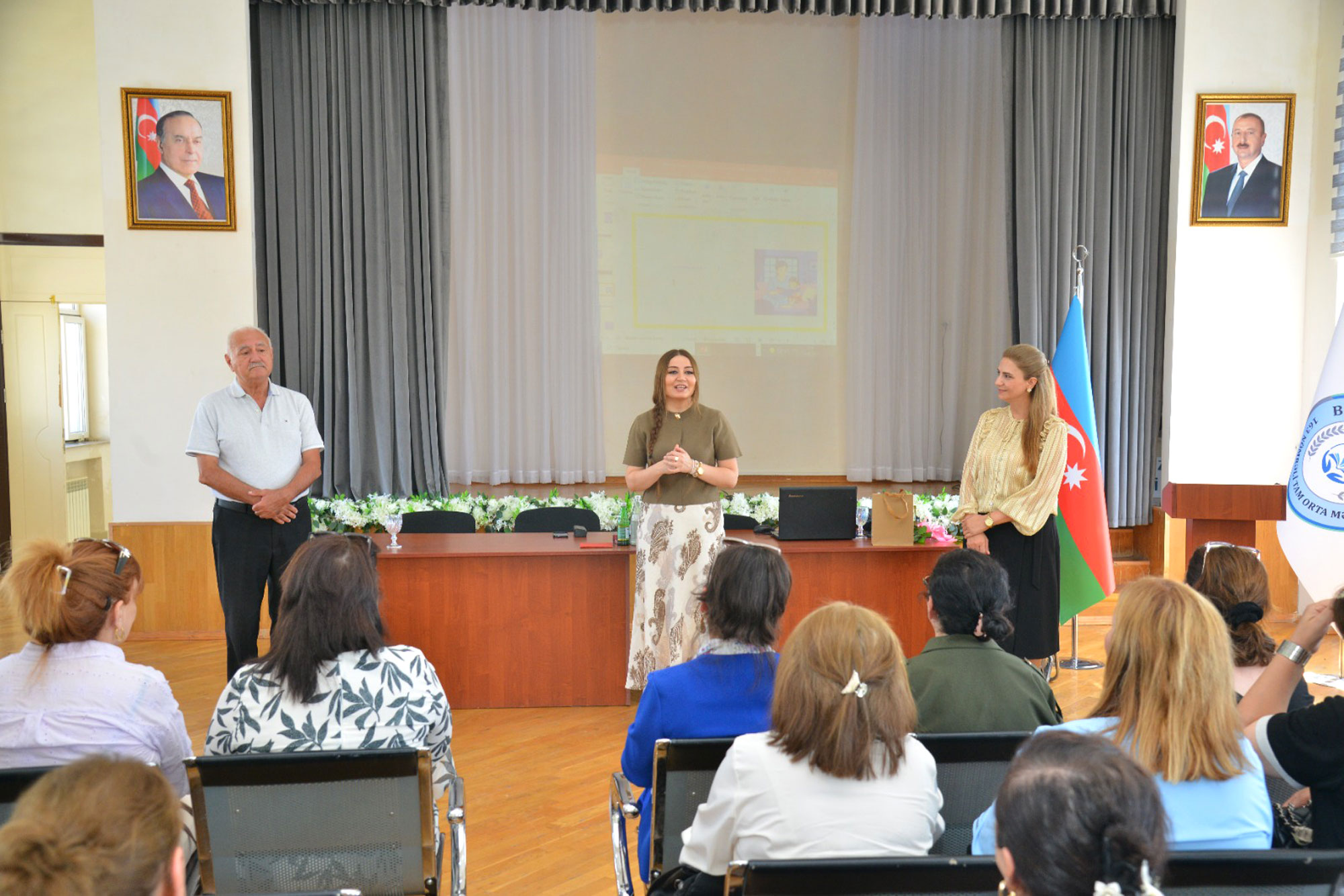 Paytaxt məktəblərində maarifləndirici görüşlər başlayıb