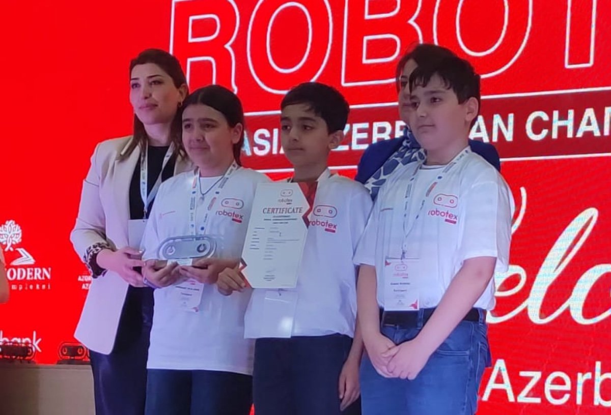 Paytaxt məktəbliləri beynəlxalq olimpiadaya vəsiqə qazandılar 