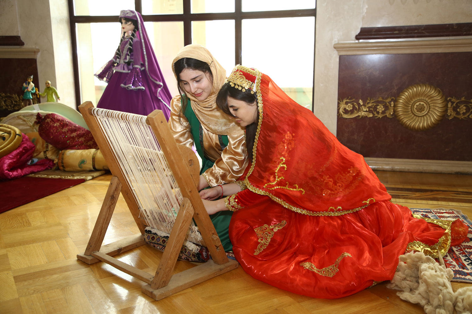 Paytaxt məktəblilərindən maraqlı Novruz tamaşası 