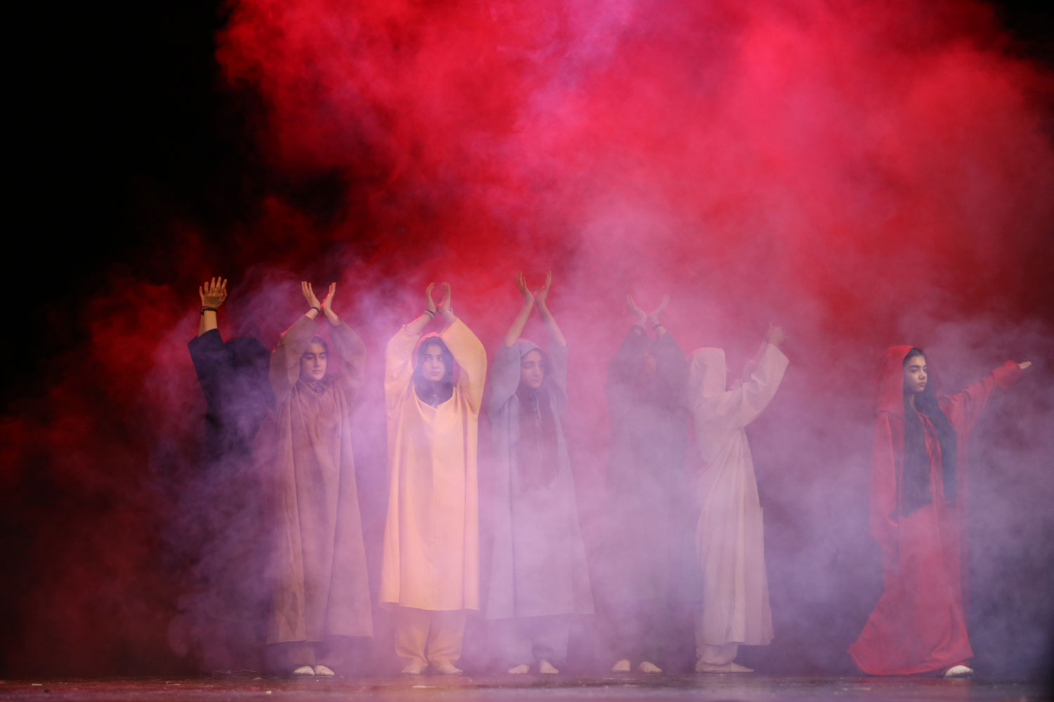 Paytaxt məktəblilərindən maraqlı Novruz tamaşası 