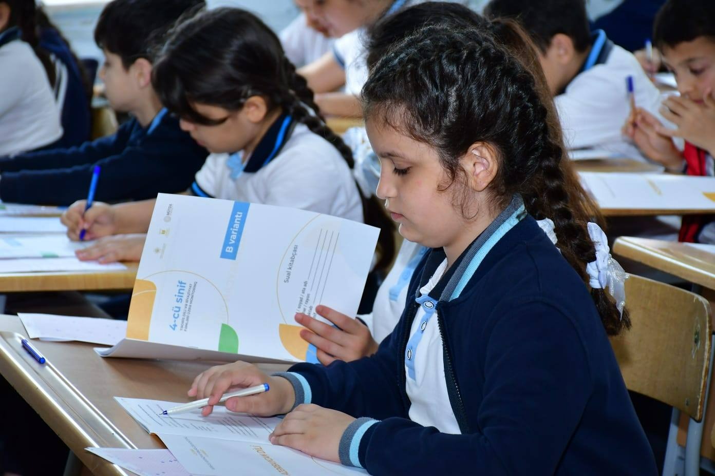 Paytaxtda 50 minə yaxın VI sinif şagirdi monitorinqdə iştirak edib