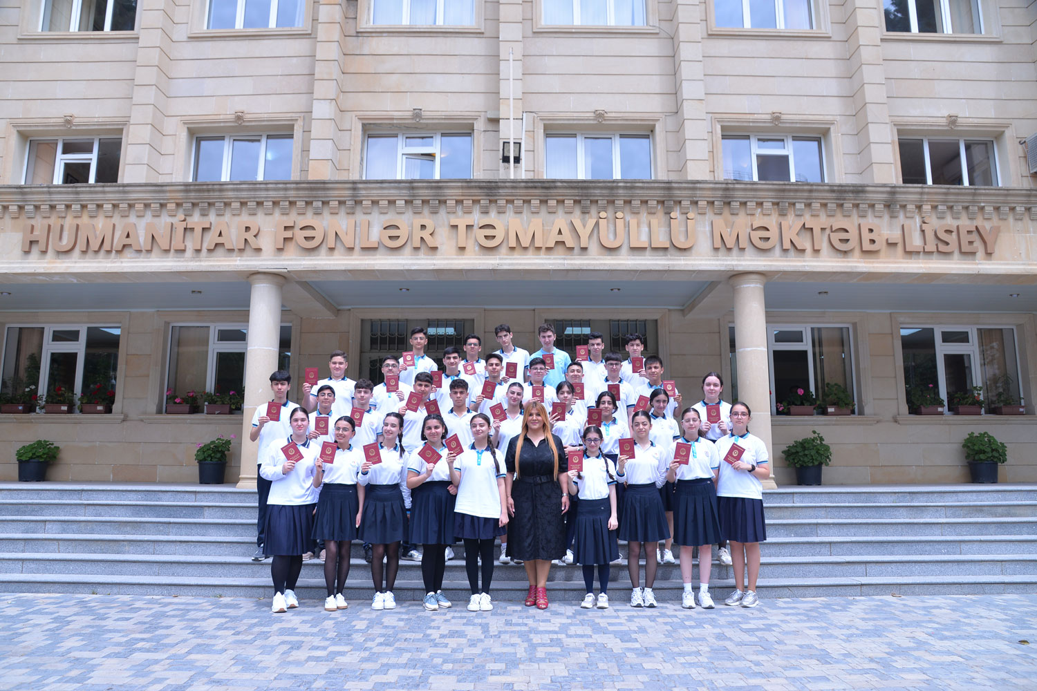 Paytaxtda IX sinfi fərqlənmə attestatı ilə bitirənlərin sayı açıqlanıb