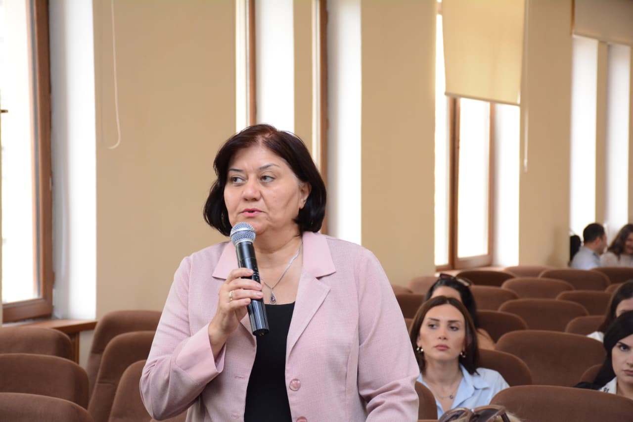 Paytaxtda sentyabr konfransının ikinci günündə nələr müzakirə edildi?