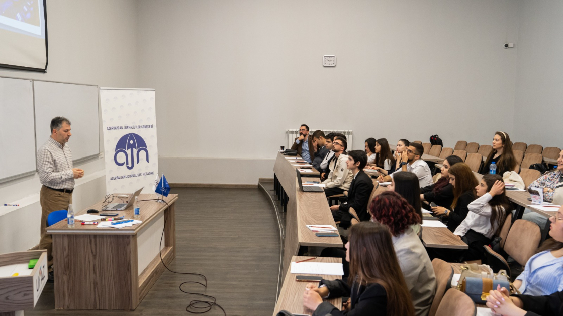 Peşə məktəblərinin tələbələri üçün təlimlər təşkil olunub