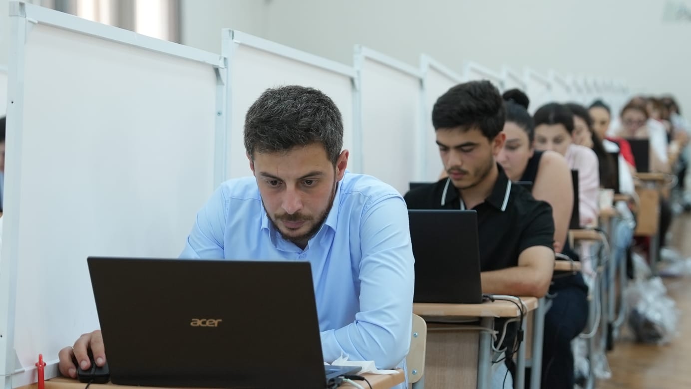 Peşə təmayüllü siniflərdə müəllim işləmək istəyənlər üçün imtahan keçirilir