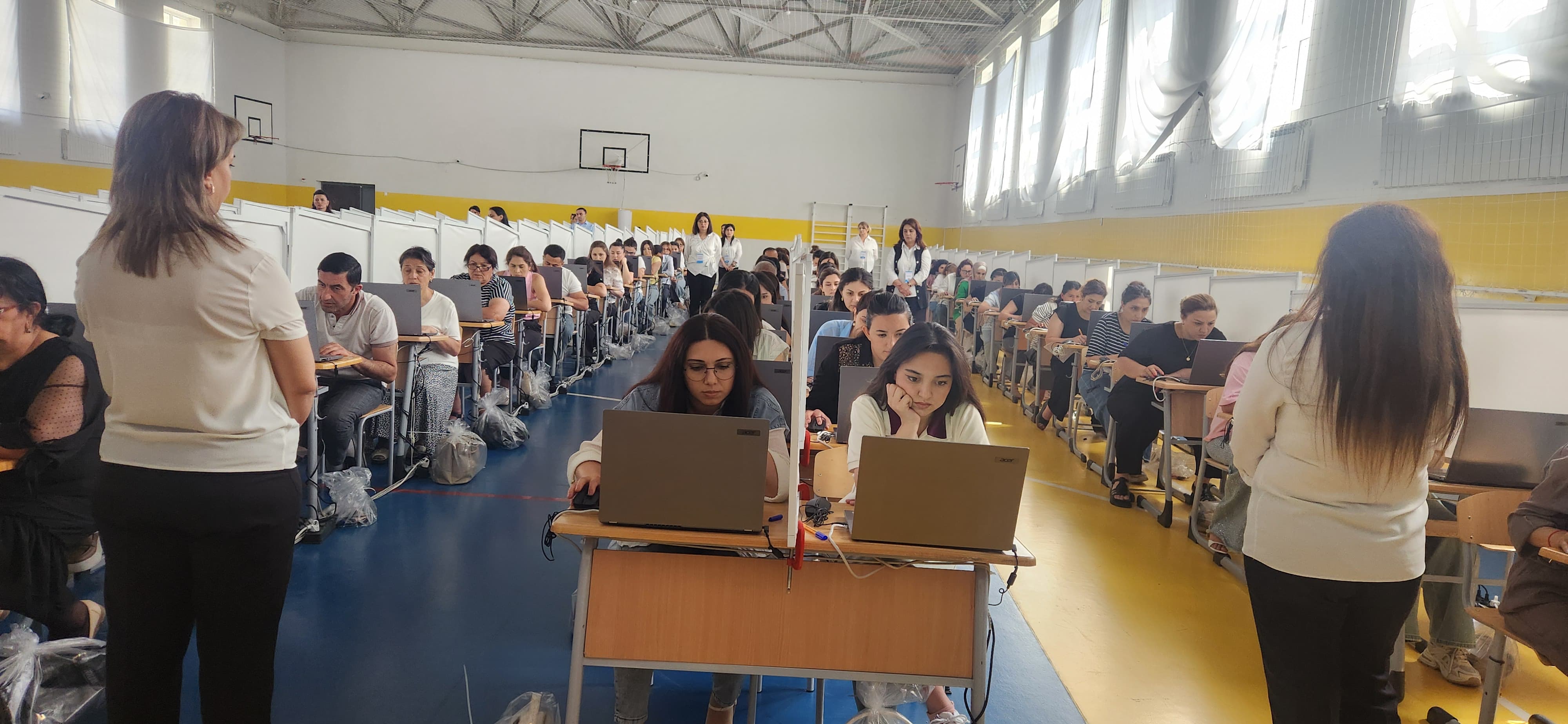 Peşəkarlıq imtahanı: Gəncə və ətraf bölgələrin müəllimləri danışırlar