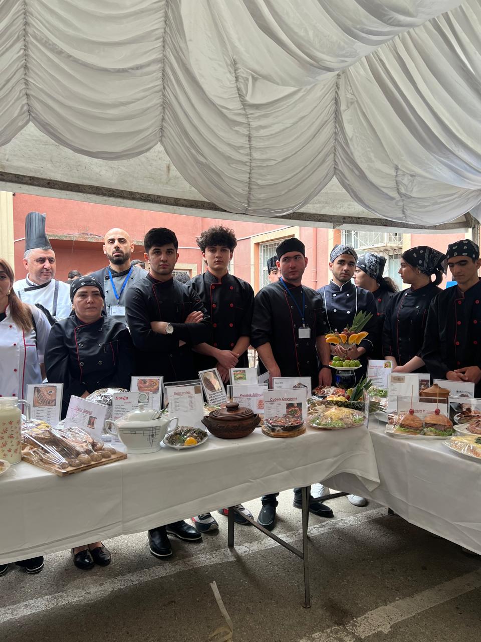 Peşəsini sevərək seçənlər: Gələcəyin ustaları - REPORTAJ