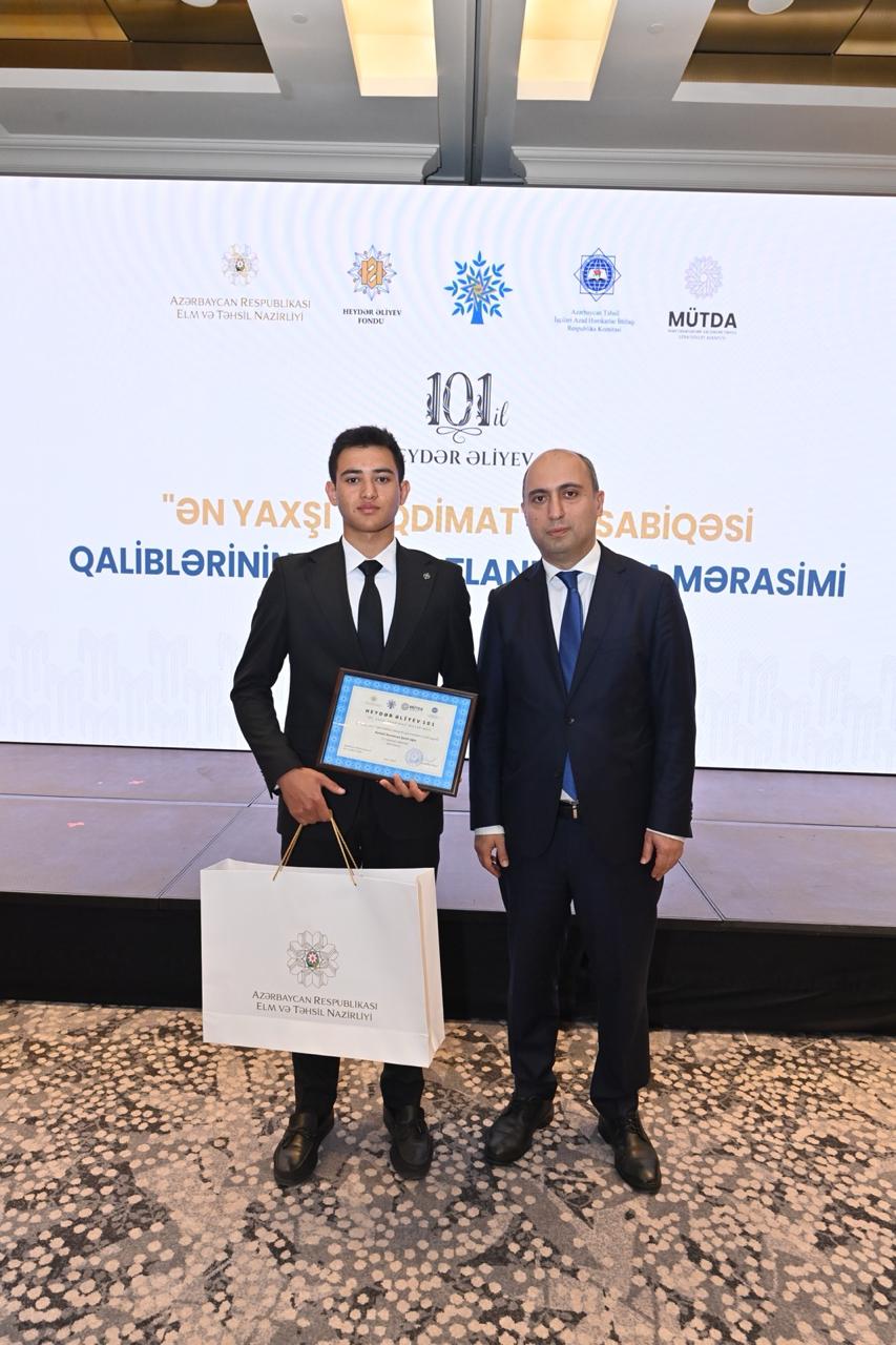 "Planım şəxsi hüquq büromu qurmaqdır” – Sosial şəbəkədə məşhurlaşan gənc