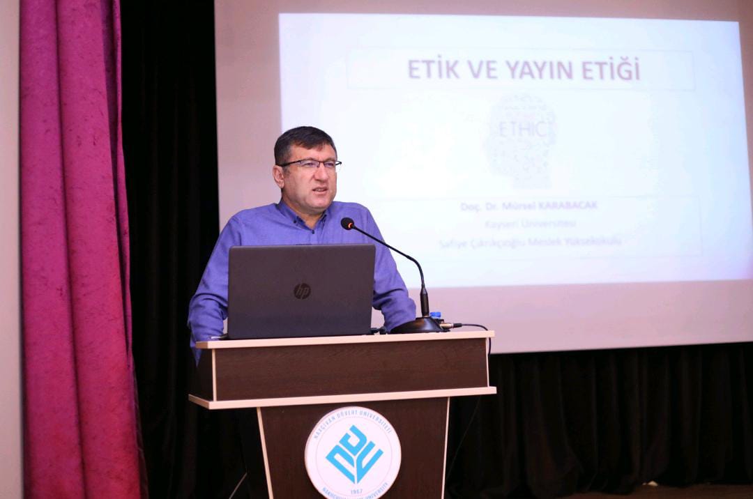 Praktik dərs saatları artırılmalıdır - Naxçıvanda dərs deyən türkiyəli alimlə MÜSAHİBƏ 