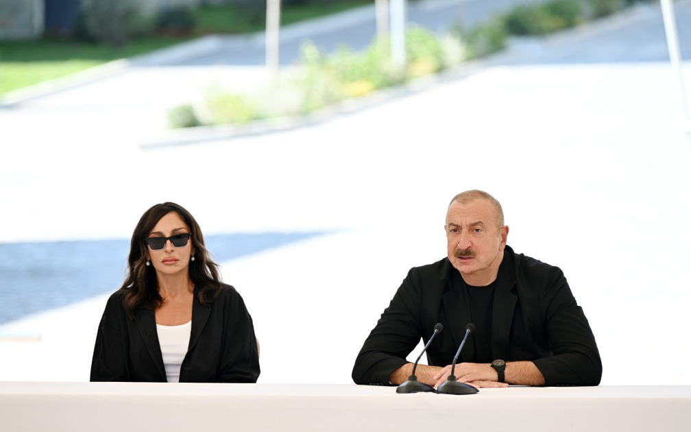 Prezident: Gələn il Kəlbəcər şəhərində gözəl məktəb istifadəyə veriləcək