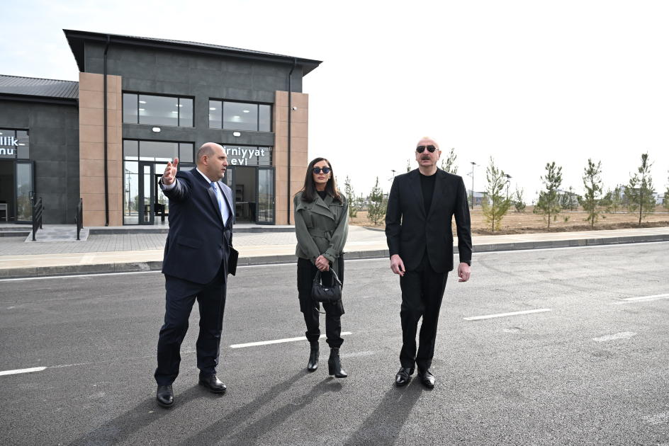 Prezident və birinci xanım Sarıcalıda məktəb və bağça açılışında iştirak ediblər