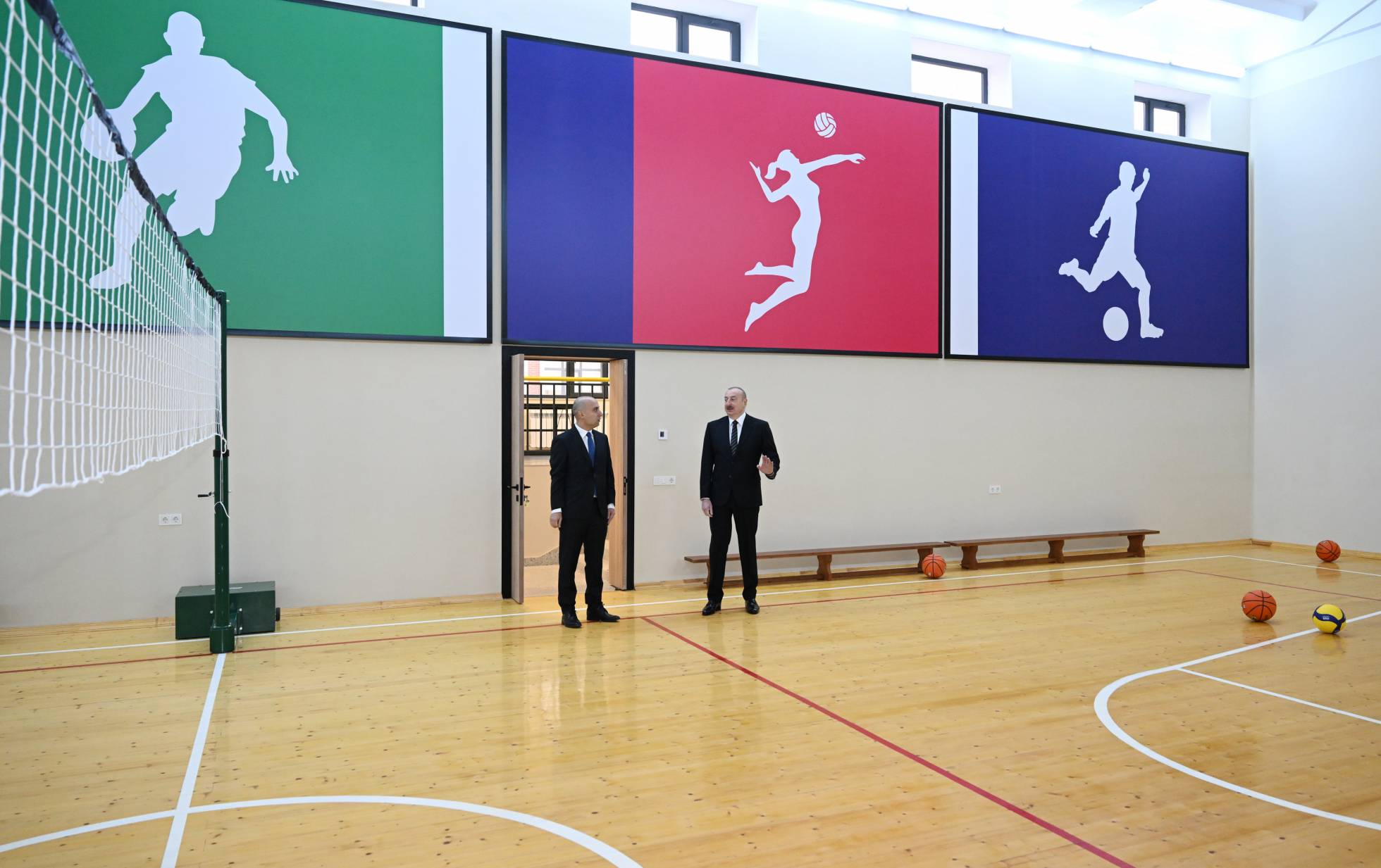 Prezident “Vətən” İdman Liseyində yaradılan şəraitlə tanış olub