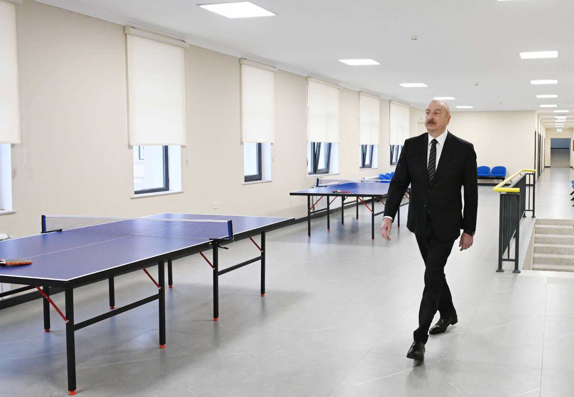 Prezident “Vətən” İdman Liseyində yaradılan şəraitlə tanış olub