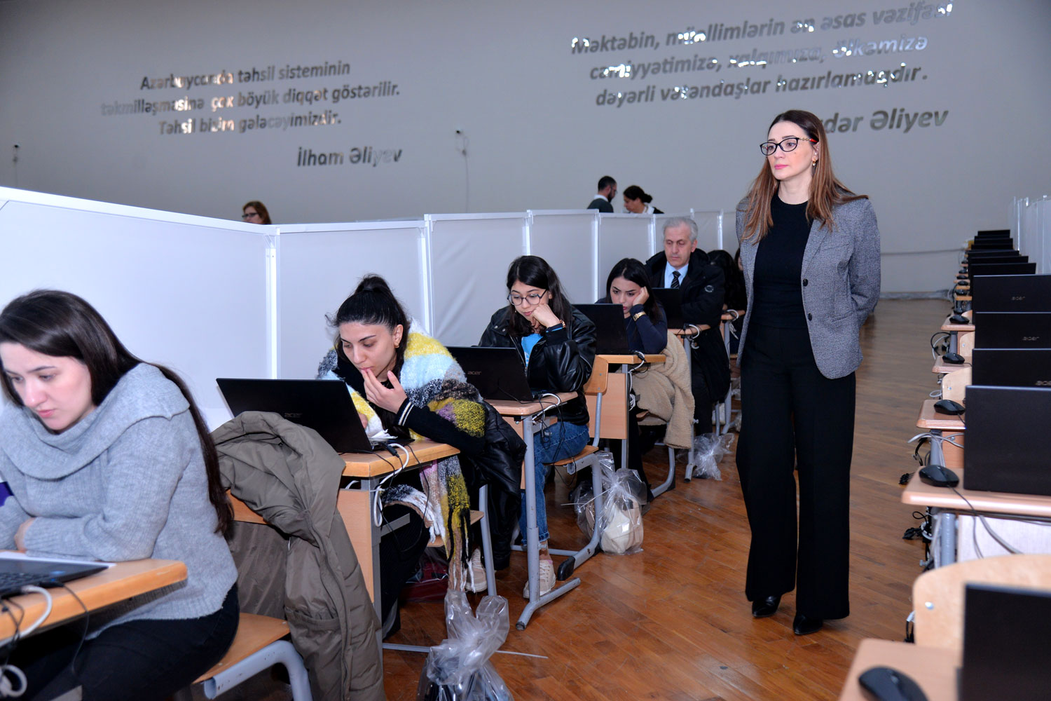 Psixoloqların işə qəbulu müsabiqəsinin test imtahanı keçirilib