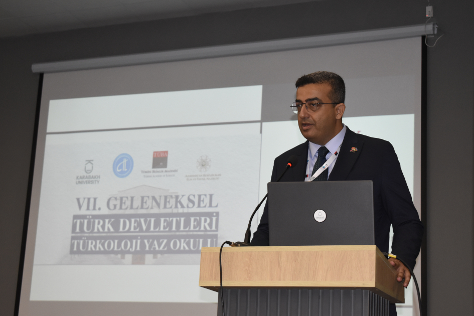 Qarabağ Universiteti VII Türkoloji “Yay məktəbi”nə ev sahibliyi edir