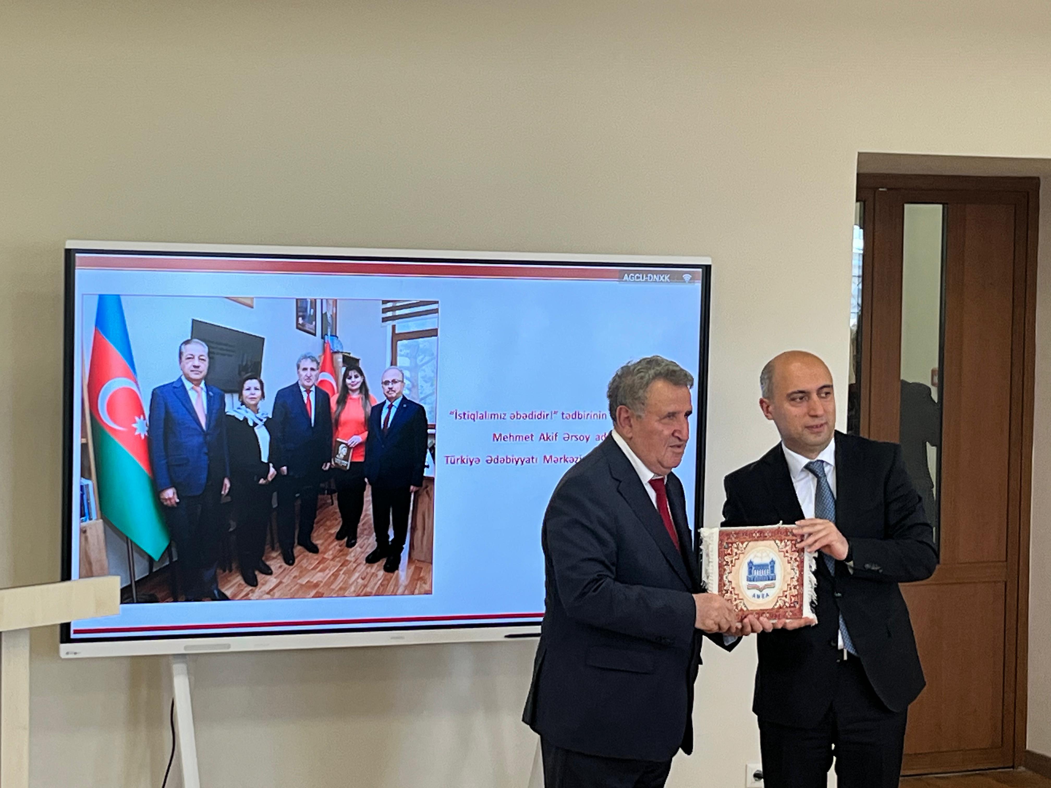 Qarabağ Universitetində AMEA-nın 80 illiyinə həsr olunmuş ilk elmi konfrans keçirilib