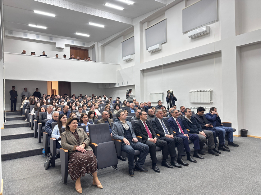 Qarabağ Universitetində Firuz Səxavətin konserti olub