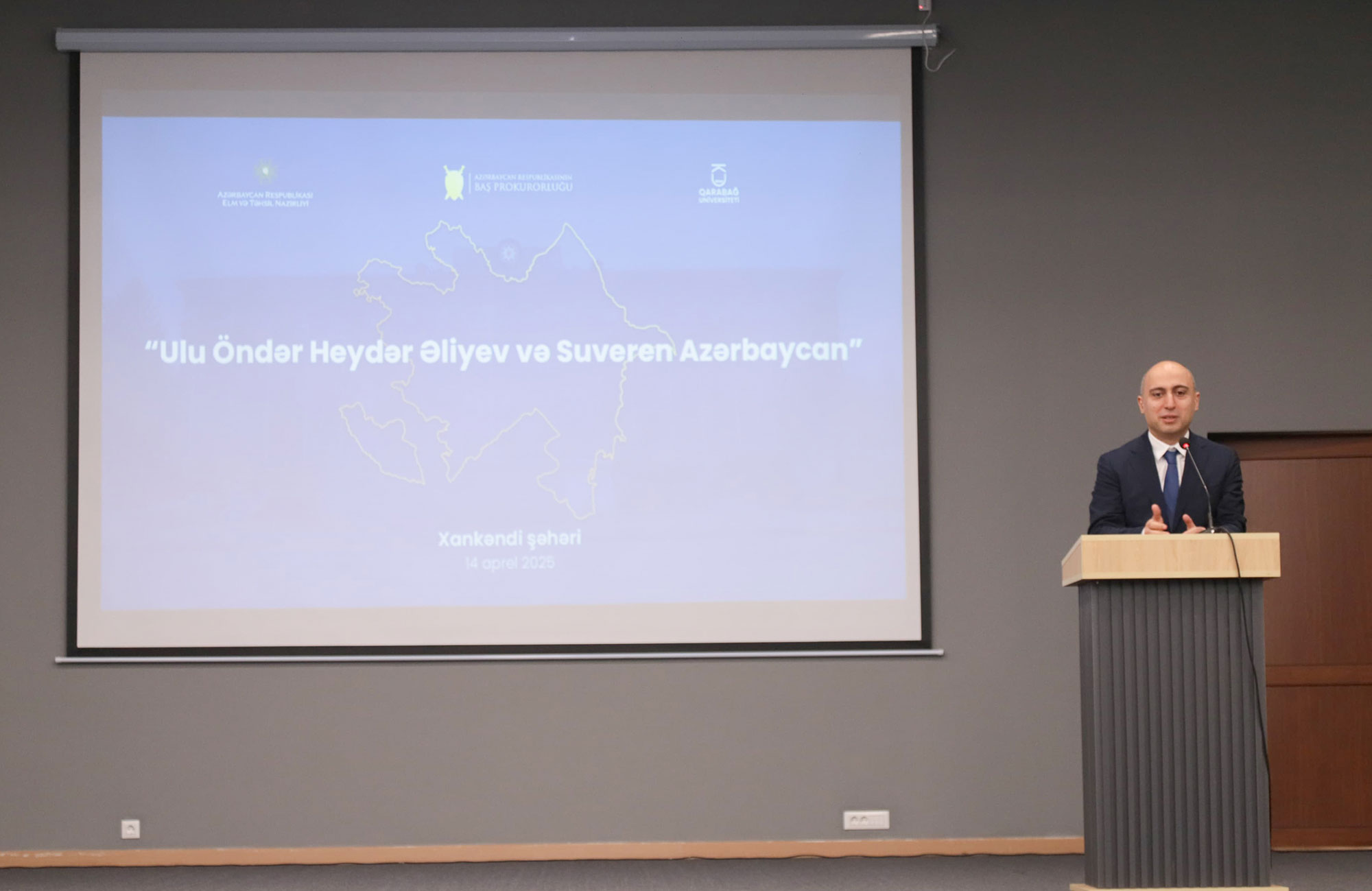 Qarabağ Universitetində “Heydər Əliyev və suveren Azərbaycan” mövzusunda konfrans keçirilib