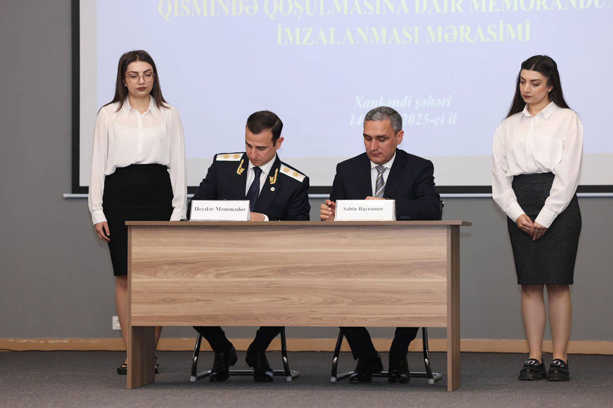 Qarabağ Universitetində “Heydər Əliyev və suveren Azərbaycan” mövzusunda konfrans keçirilib