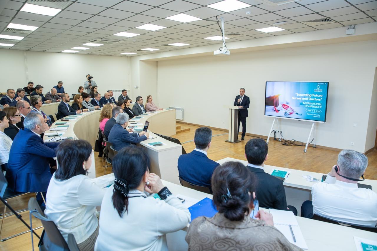 Qarabağ Universitetində ikigünlük beynəlxalq konfrans işə başlayıb 