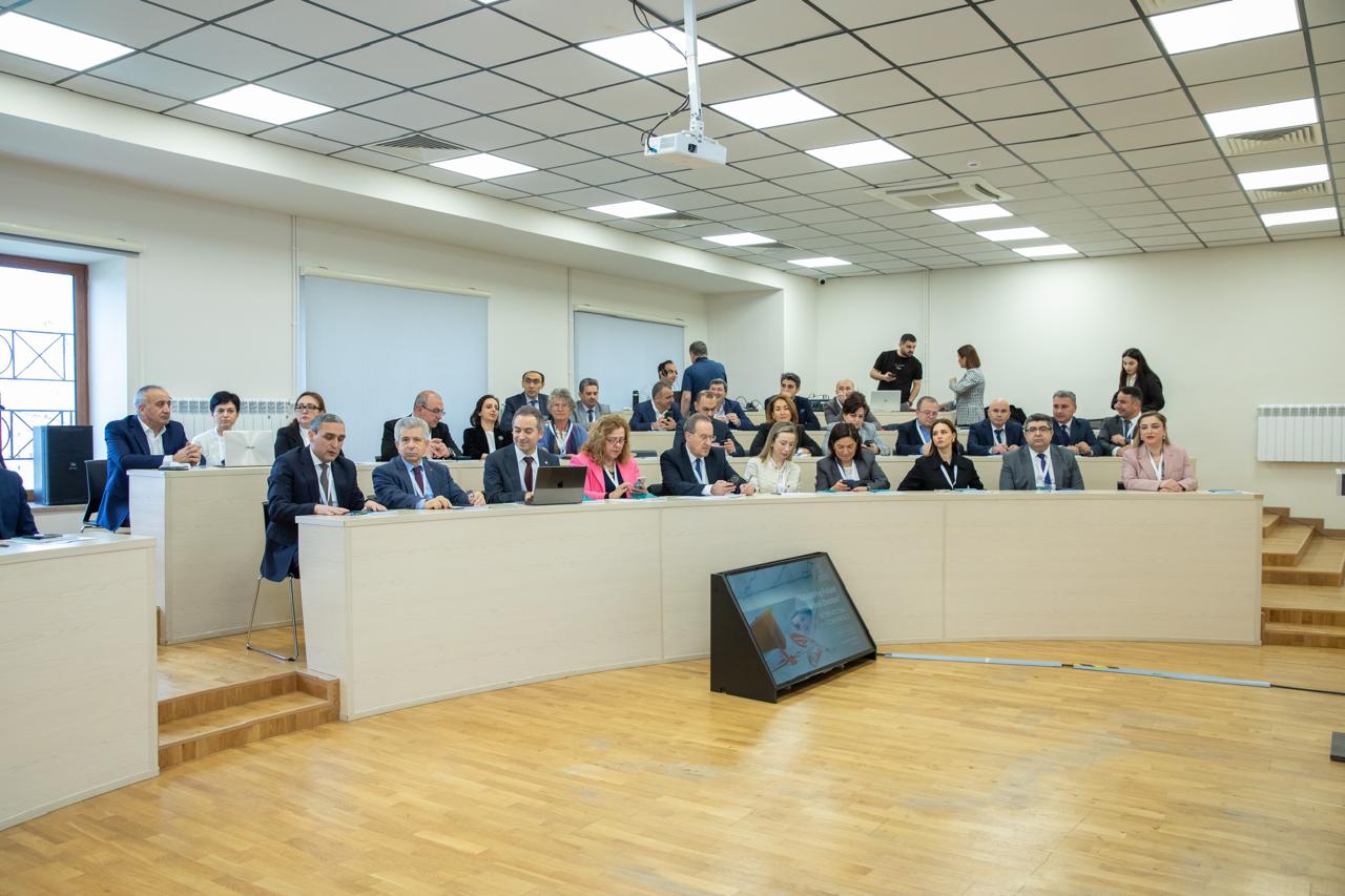 Qarabağ Universitetində ikigünlük beynəlxalq konfrans işə başlayıb