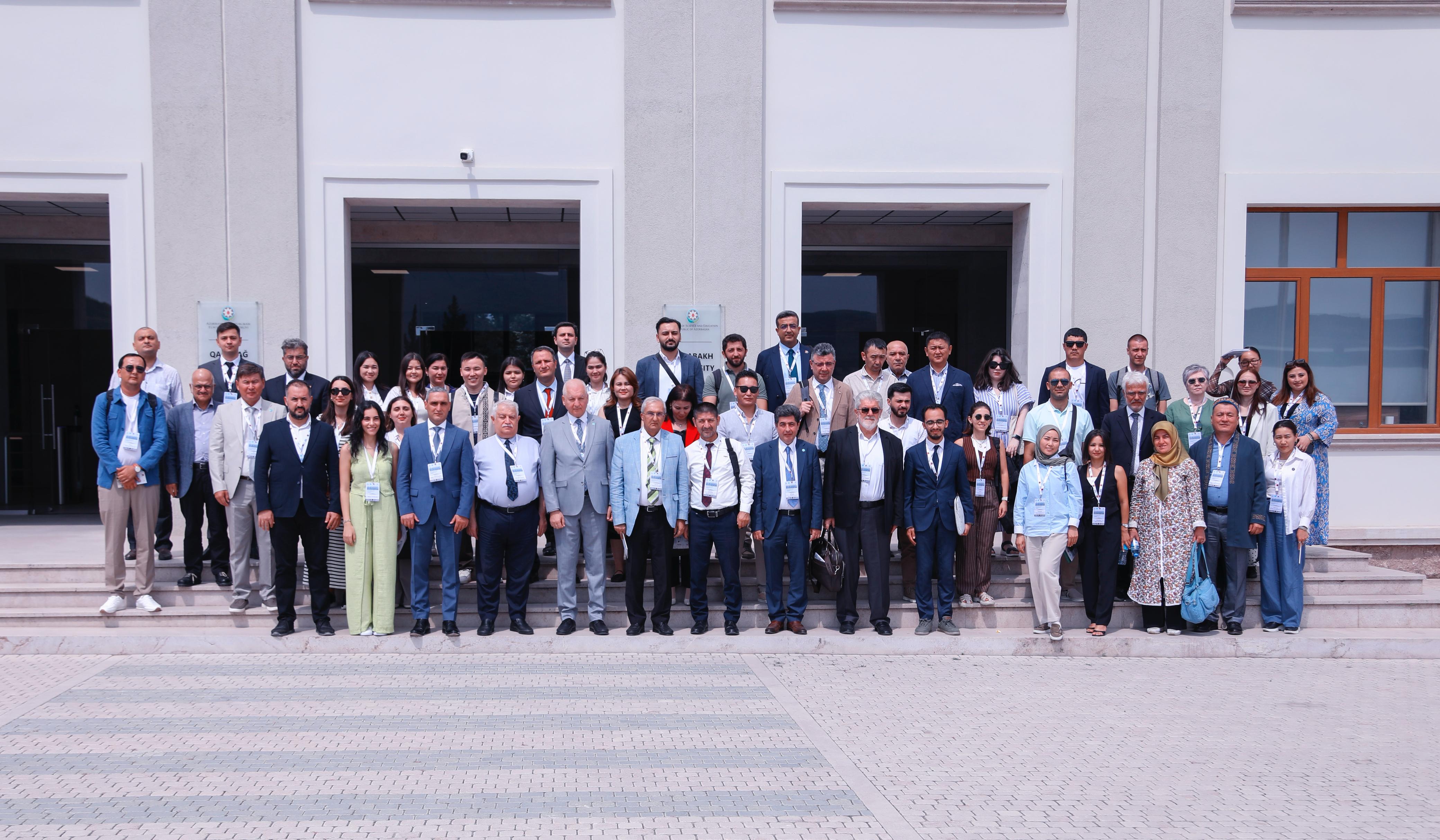 Qarabağ Universitetində keçirilən VII Türkoloji “Yay məktəbi” başa çatıb