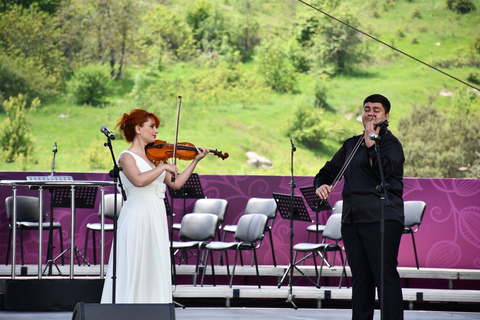 Qarabağ Universitetinin müəllim və tələbələri “Xarıbülbül”də çıxış ediblər