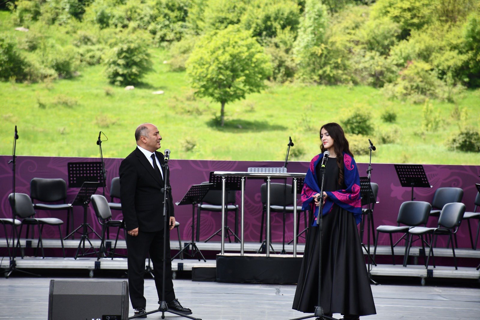 Qarabağ Universitetinin müəllim və tələbələri “Xarıbülbül”də çıxış ediblər