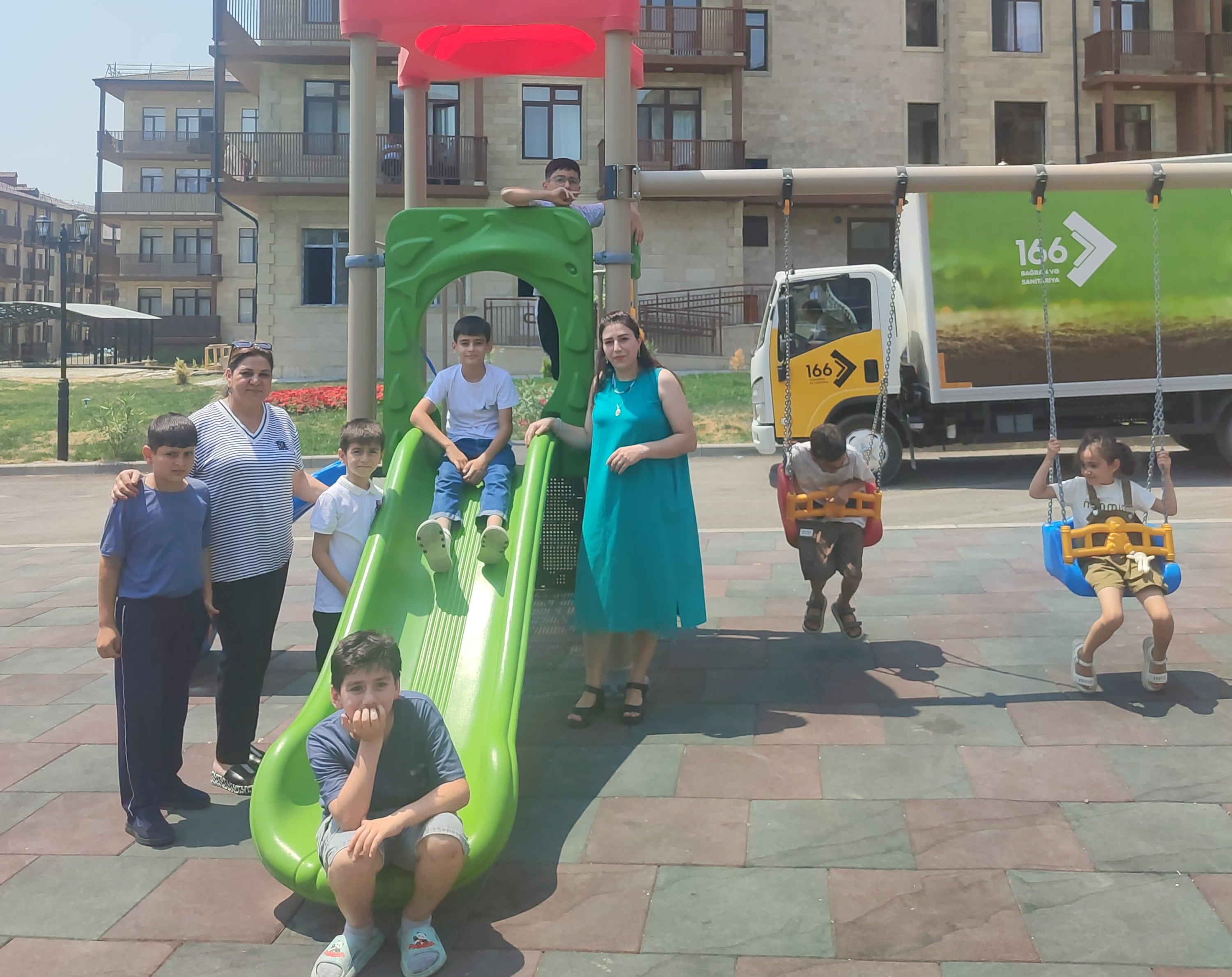 Qarabağa qayıdan şagirdlərə dəstək - Onların adaptasiyası üçün iş aparılır