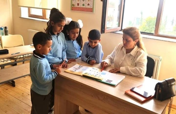 Qarabağa qayıdan şagirdlərə dəstək - Onların adaptasiyası üçün iş aparılır