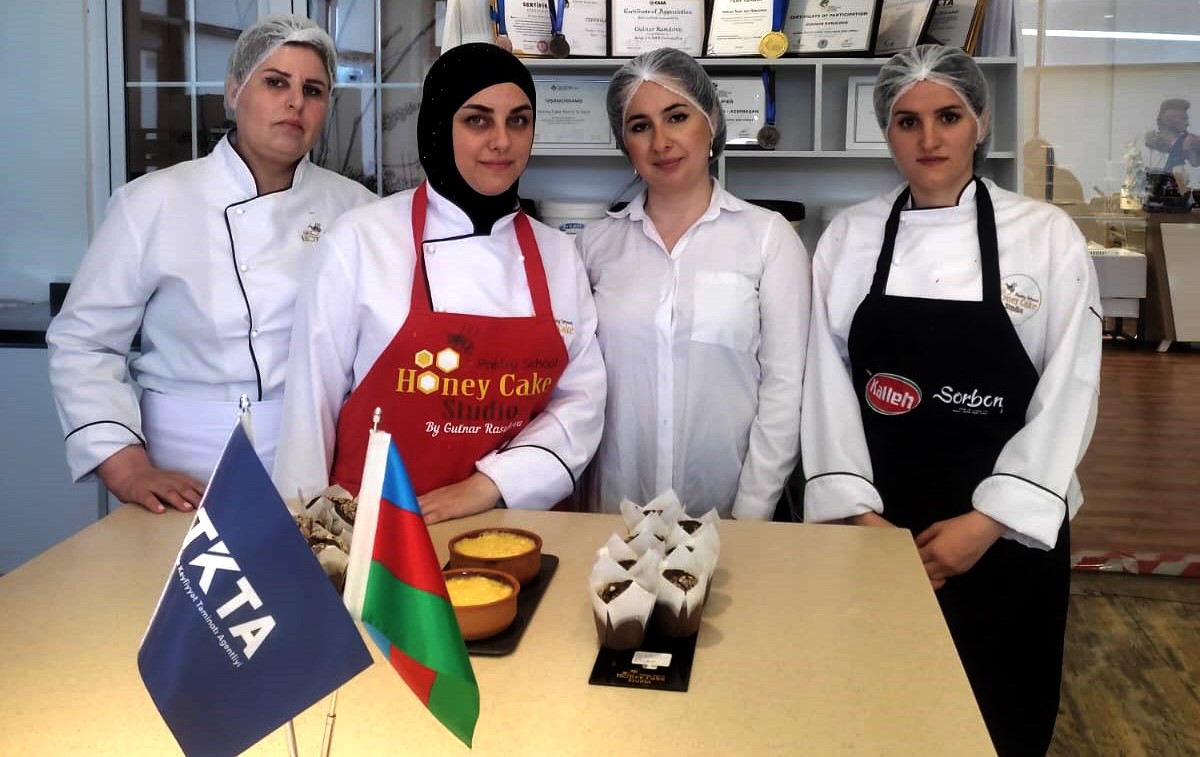 “Qənnadıçı, şirniyyatçı” və “Aşpaz” ixtisasları üzrə qiymətləndirmə keçirilib